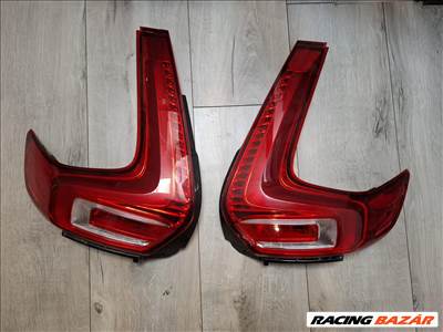 Volvo xc40 hátsó lámpa eladó.