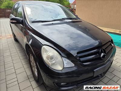 Mercedes R-osztály (W251) bontott alkatrészei