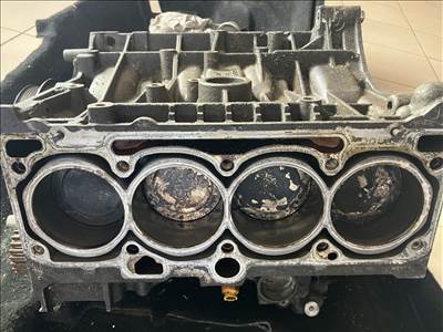 Skoda Octavia II BSE motor tömb 