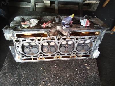 RENAULT CLIO 01-06 Hengerfej