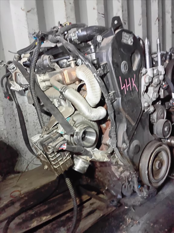 4Hk motor 2. kép