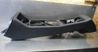 Audi A8 3.0 TDI V6 Quattro középkonzol burkolat 4E0863241D eredeti használt