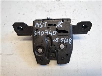 Opel Astra K kombi csomagtérajtózár (csomagtérajtó zár) 13524683