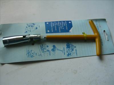 gyertyakulcs gömgfejcsuklós t kulcs gyújtógyertyához 5/8"