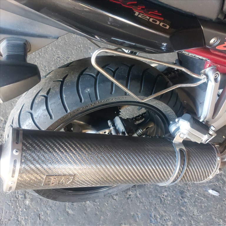 Suzuki GSF 1200 Bandit 3. kép