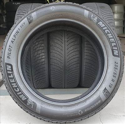 Michelin Pilot Alpin 5 SUV 235/50 R19 téli gumi 4db   /T112.