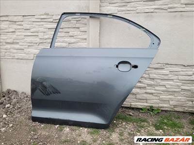 Skoda Rapid bal hatso ajto