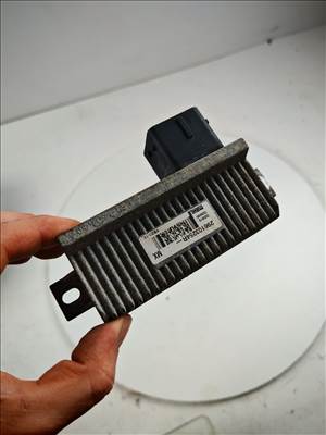 Renault Zoe hűtőventilátor előtét ellenállás  296103254r 296103375r