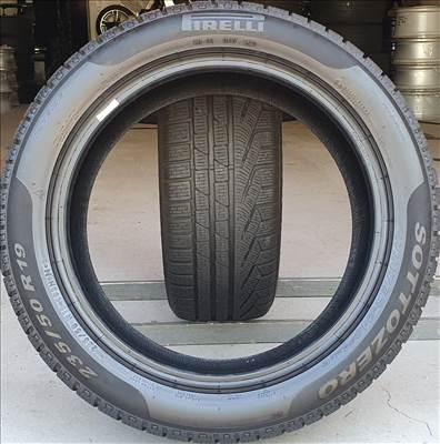 Pirelli Sottozero Winter 235/50 R19 téli gumi 2db   /T119.