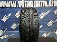 255/35 R21 Kumho Wintercraft WP72 téli gumi