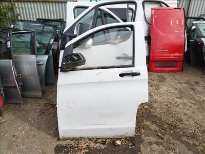 Mercedes Vito w447 2014- bal első ajtó üresen
