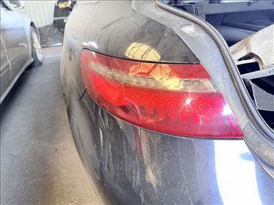 Mercedes E-osztály C238 bal külső lámpa