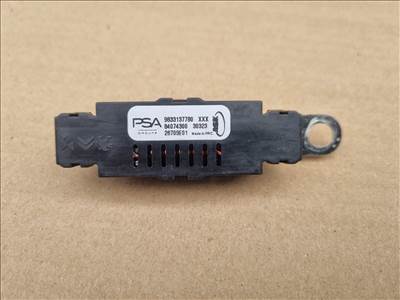 Opel Astra L Antenna Erősítő 9833137780