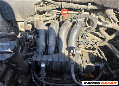 Mercedes Vaneo W414 Hengerfej 1.9
