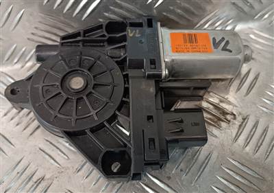 Jeep Grand Cherokee WK2 bal első ablakemelő motor 150124 931401104 WR12743, eredeti használt