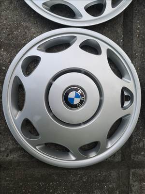 Bmw 15-ös gyári dísztárcsa