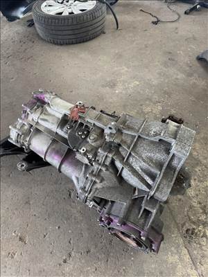 Audi A4 (B8 - 8K) 2.0 TDI váltó 