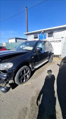 BMW X5 (E70) bontott alkatrészei