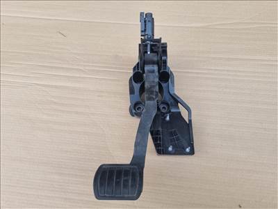 Opel Astra L Fékpedál 9832495680