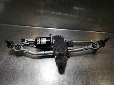 Audi Q2 jobbkormányos első ablaktörlőmotor rudazattal 81C955023A / 81C955119 használt