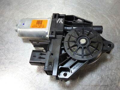 Jeep Grand Cherokee IV WK2 jobb első ablakemelő motor 931400-103 használt