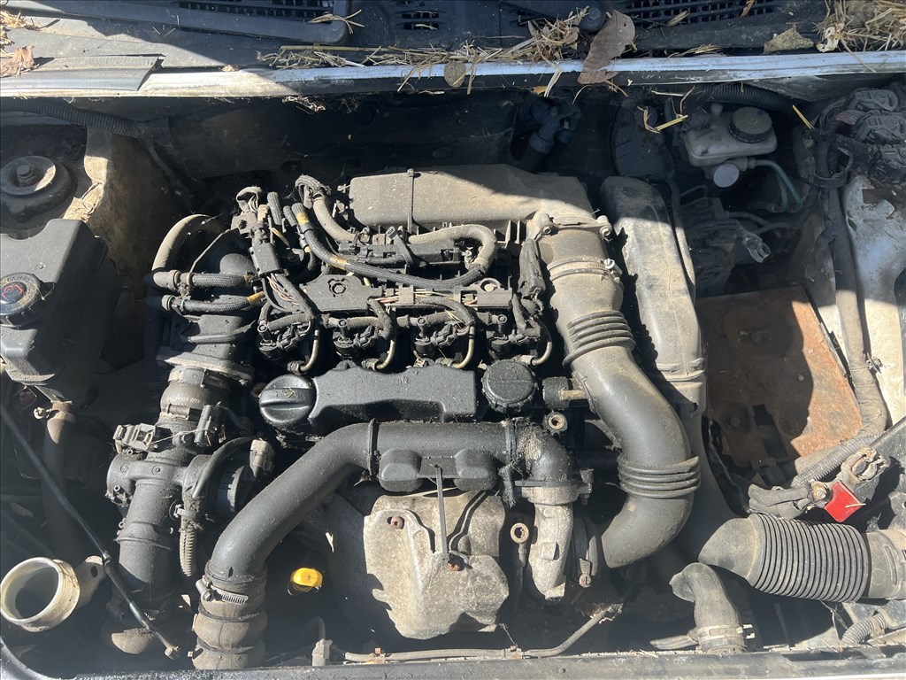 Citroën Berlingo 1.6HDI bontott alkatrészei 4. kép