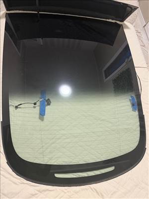 Tesla Model 3 üveg 