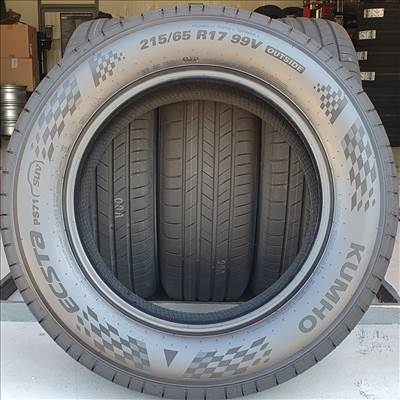 Új/demó Kumho Ecsta PS71 SUV  215/65 R17 nyári gumi 4db 2026.   /G501.