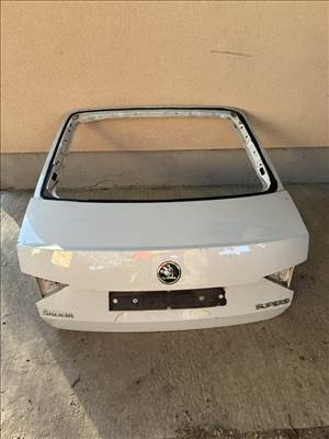 Skoda Superb III csomagtér ajtó 