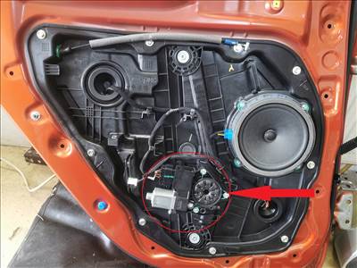 Üveg emelő motor  - Kia Procee'd (CD), Kia Cee'd (CD), Kia XCeed  83450j7025