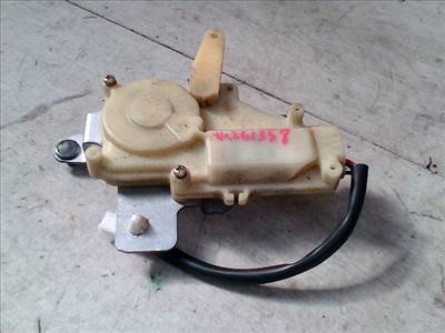 MAZDA 626 00.08-02.12 Csomagtérajtó központi zár motor