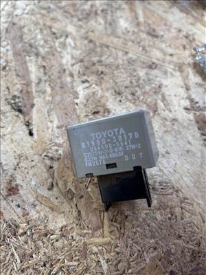 Lexus IS250 irányjelző modul 81980-30170