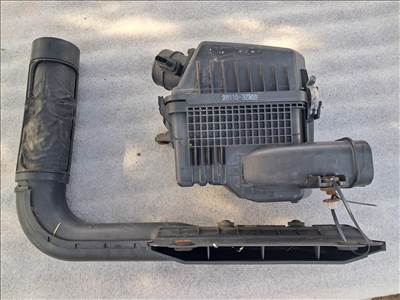 Hyundai i40 1.7 crdi levegőszűrőház 28110-3Z300