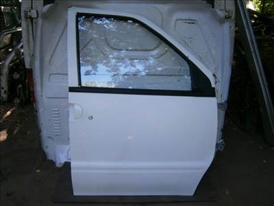 Nissan Vanette III jobb első ajtó