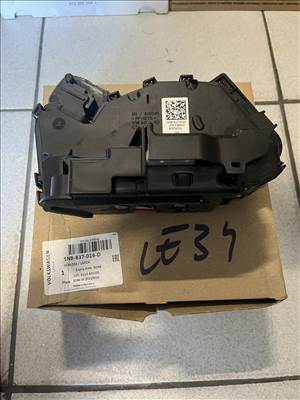 VW, Skoda, Seat jobb első ajtózár  5nb837016d