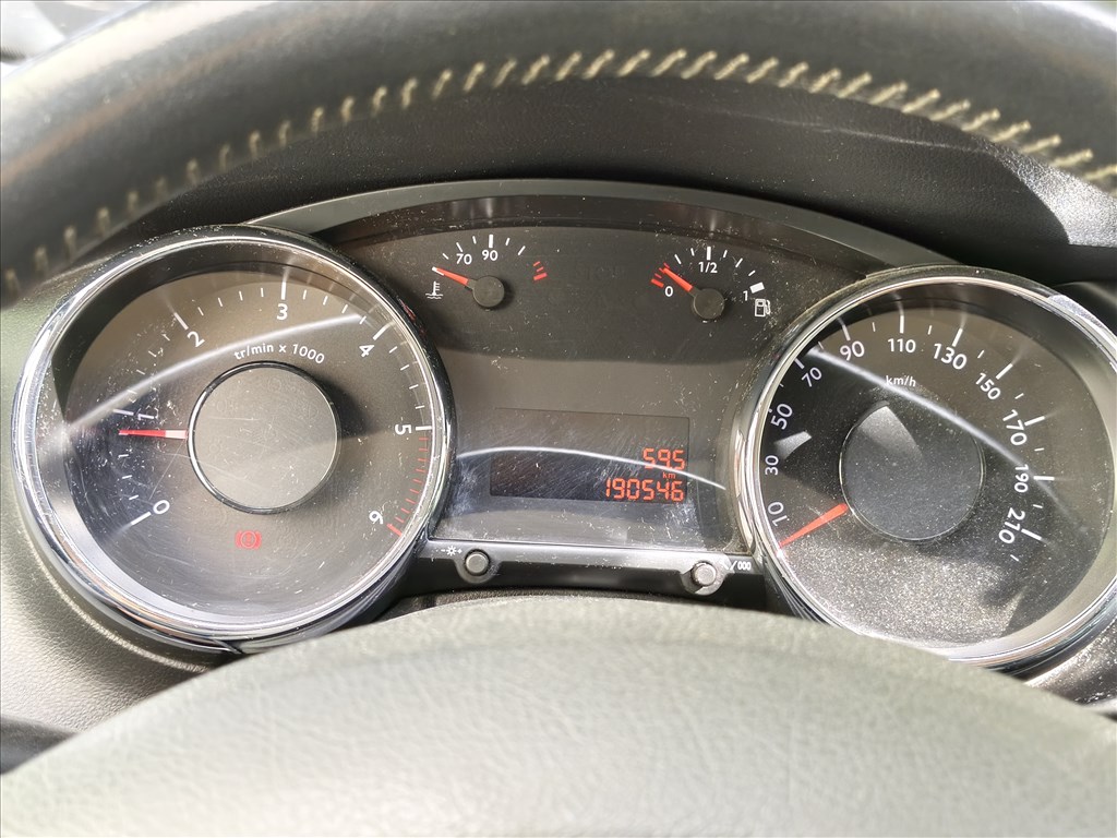 Eladó Peugeot 3008 HDi 110 (1560 cm³, 109 PS) 6. kép