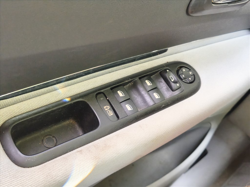 Eladó Peugeot 3008 HDi 110 (1560 cm³, 109 PS) 7. kép