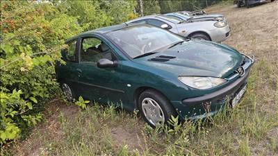 Peugeot 206 bontott alkatrészei