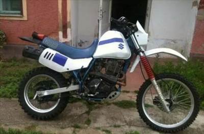 Suzuki Dr800-Dr600 alkatrészek