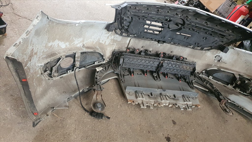 Első lökháritó 2014 Opel Insignia Facelif  diszrács 906200001 5. kép
