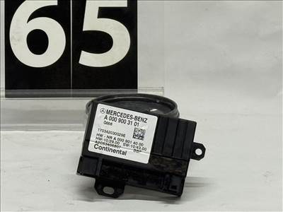 Mercedes CLA C117 üzemanyag-szivattyú vezérlőmodul a0009003101