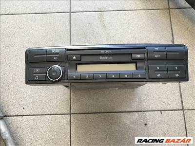Skoda Octavia II MELODY rádió (kódja nincs meg) 1Z0035152C