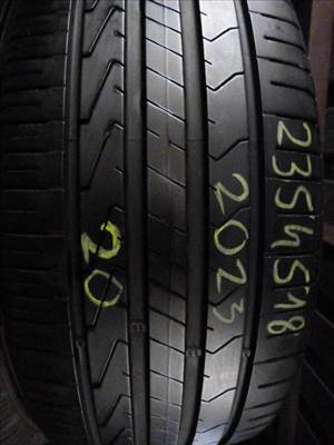 4db  235/4518" használt Hankook nyári gumi eladó.