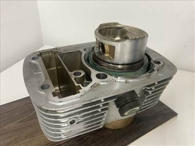Honda VT 600 SHADOW 1995 (88-02) Első henger szett