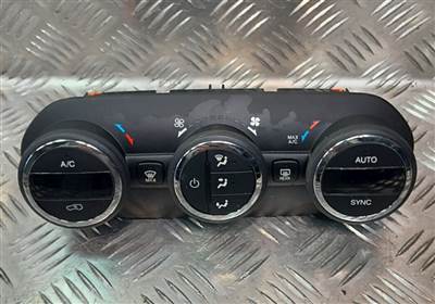 Jeep Renegade 1.6 Mjet fűtés- és klímavezérlő kapcsoló eredeti használt - 7356461060