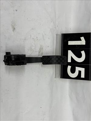 Audi A4 B8 / A5 8T / Q5 8R gázpedál – 8K1 721 523