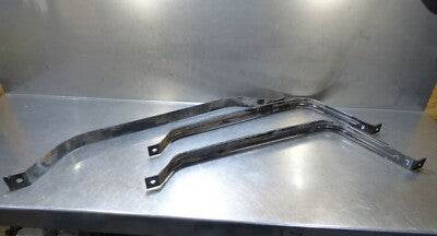 Porsche PANAMERA 970 üzemanyagtartály-tartó készlet 97020110900 97020110500 3 db használt