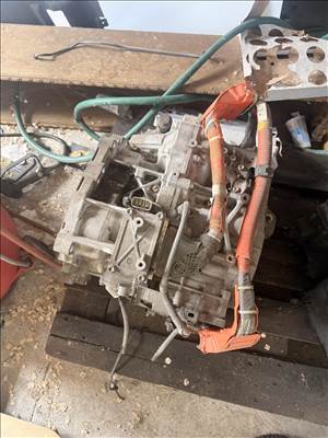 Lexus RX (AL10) LEXUS RX450h HYBRID P313 E-CVT HIBRID VÁLTÓ  p313l4 3090048090