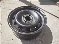 15" Ford gyári lemezfelni + 4 db használható 185/65 R15 Laufenn téli gumi.