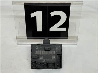 Audi A4 B8 ajtóvezérlő komfort modol 8T0 959 792 D